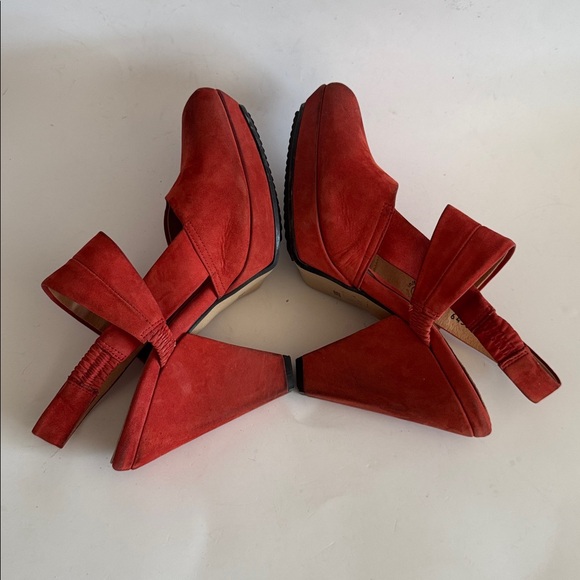 John Fluevog On Board Starboard Red Orange Suede Slingback Heel Sandals size 9.5 - Picture 6 of 11